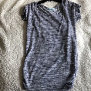 blueish gray t shirt